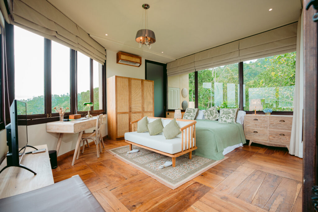 Spacious One-Bedroom Suite with Floor-to-Ceiling Glass Doors in Munduk Bali